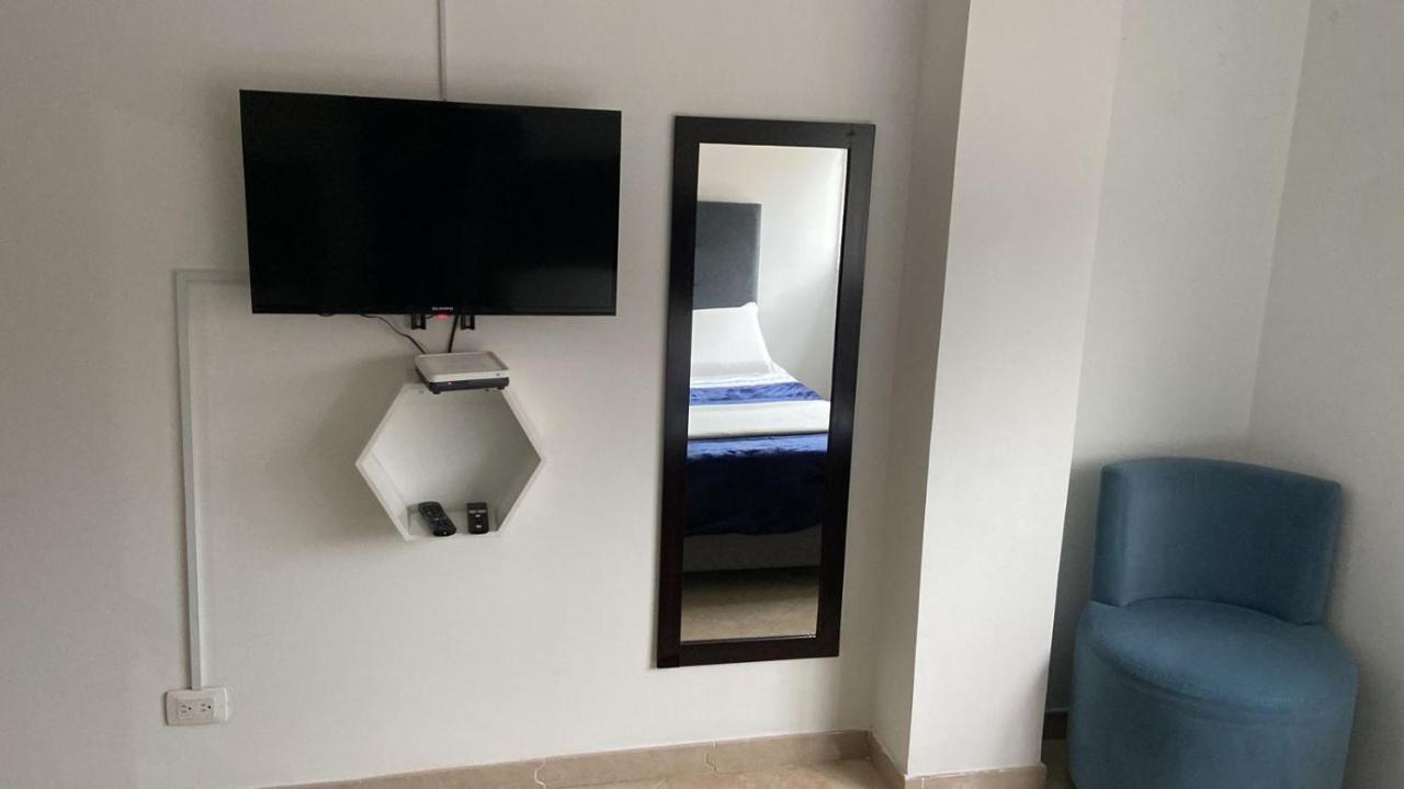 C Hotelera Rey.Es Μπογκοτά Εξωτερικό φωτογραφία